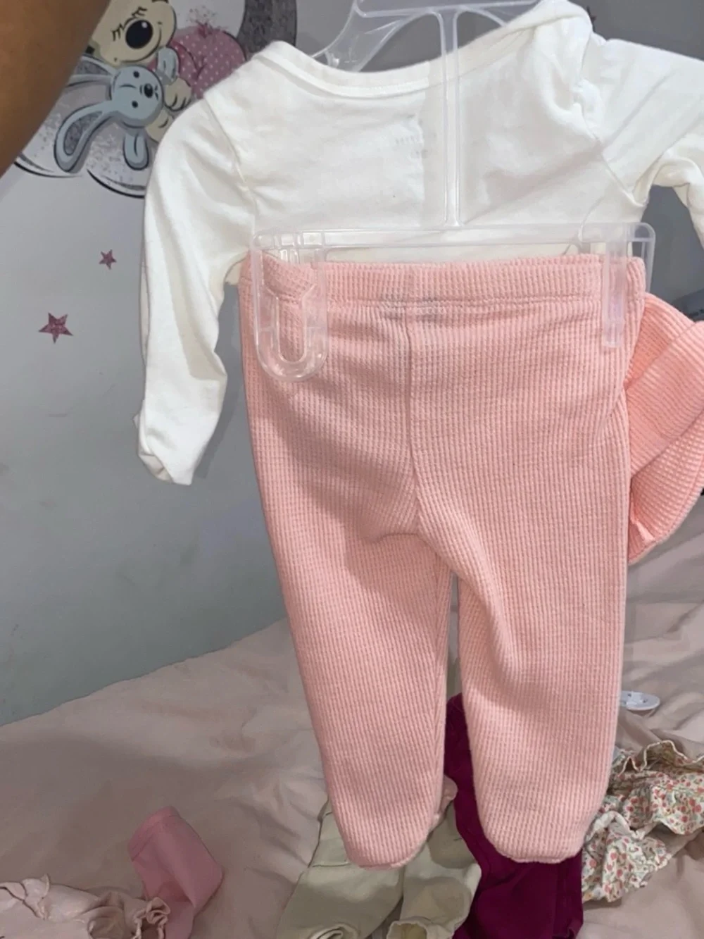 Converse Infant Two-Piece Set in White & Light Pink